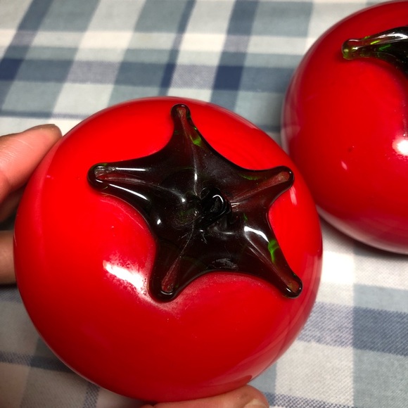 Glass Red Tomatoes lot of 2 - Picture 3 of 6